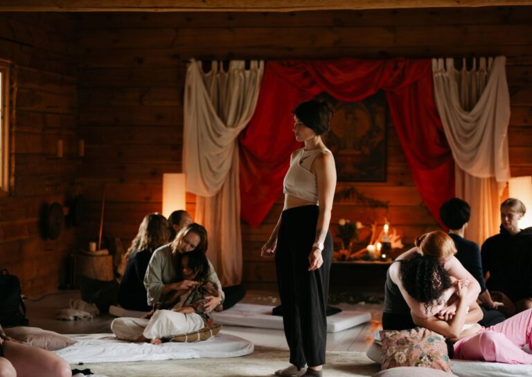 Teacher Molly holding space on women's sensual Shibari retreat